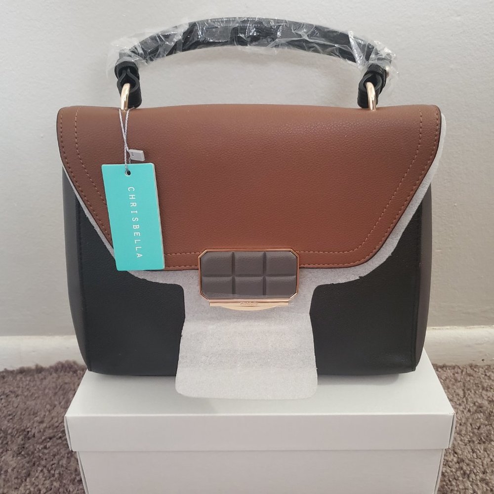 Handbags - Picture 11 of 15